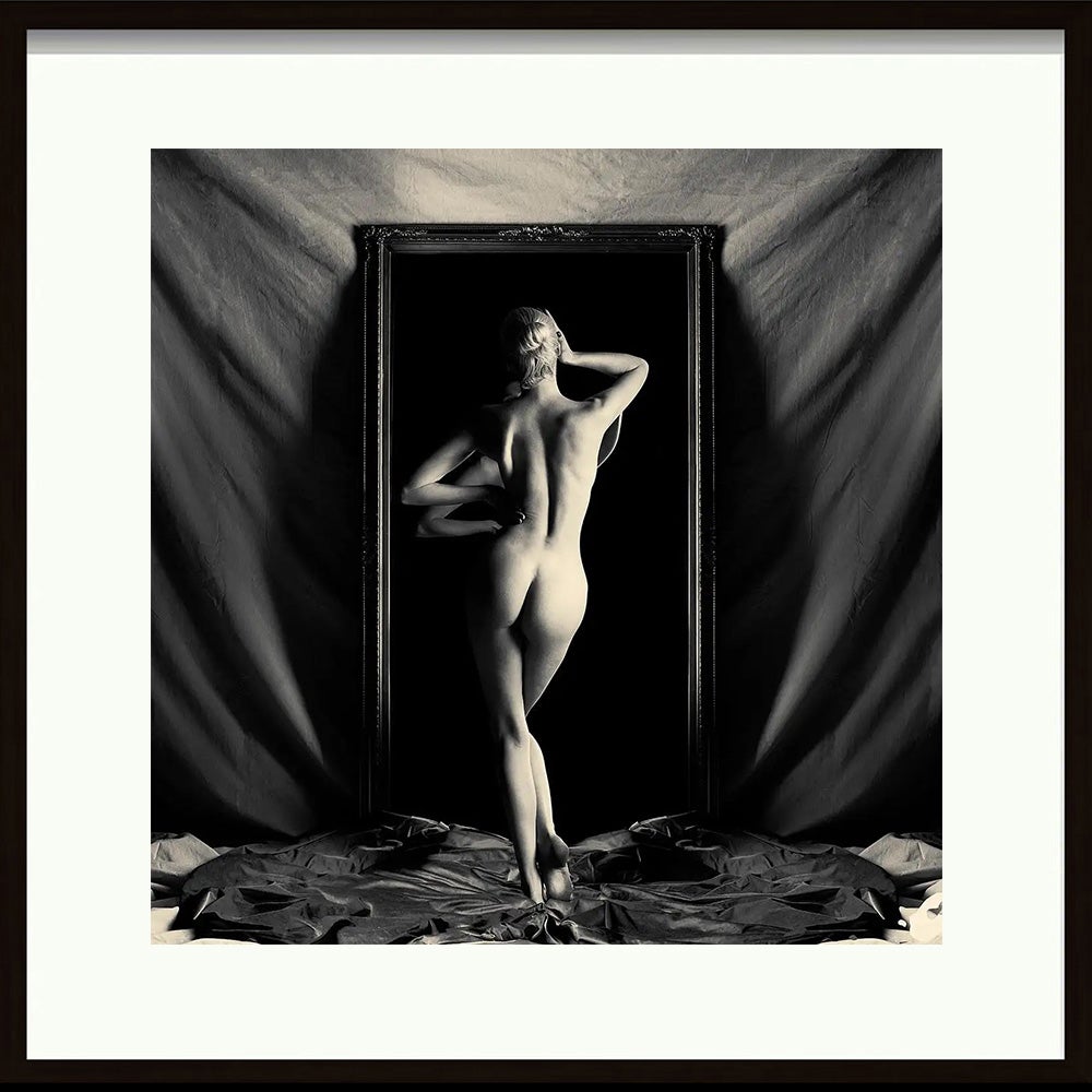 «Into The Mirror»