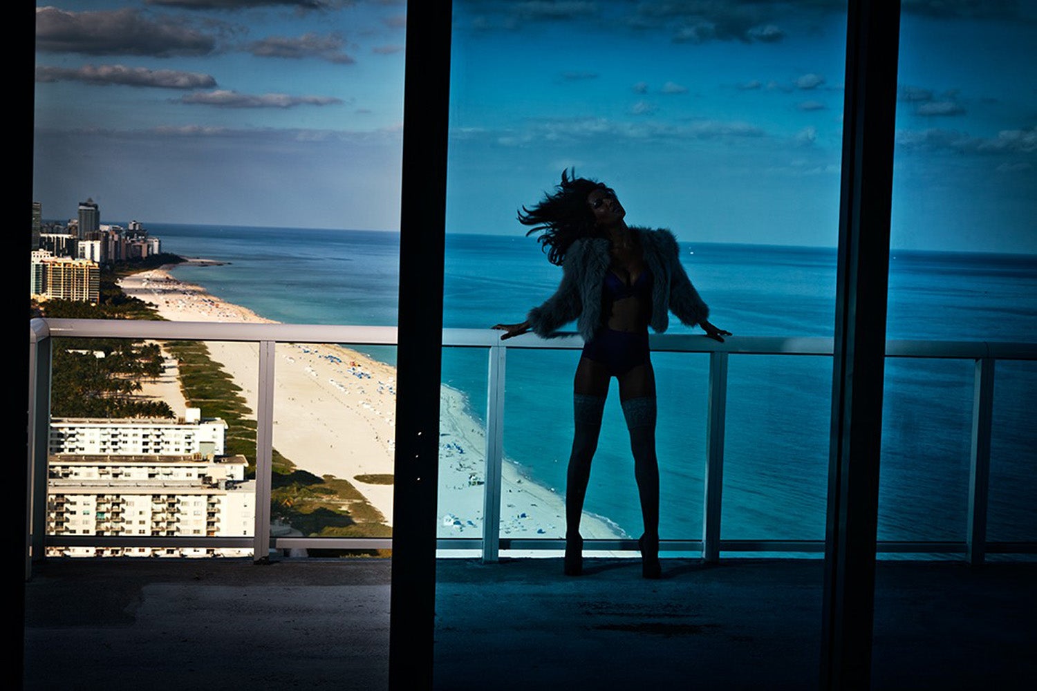 Chromogenic Print by David Drebin
Price for UNFRAMED limited edition print
Certificate of Authenticity signed by the artist
Ask us for framing options

Print size: 30 x 45 inches (76 x 114 cm)
Edition of 10

Also available:
20 × 30 in (50.8 × 76.2