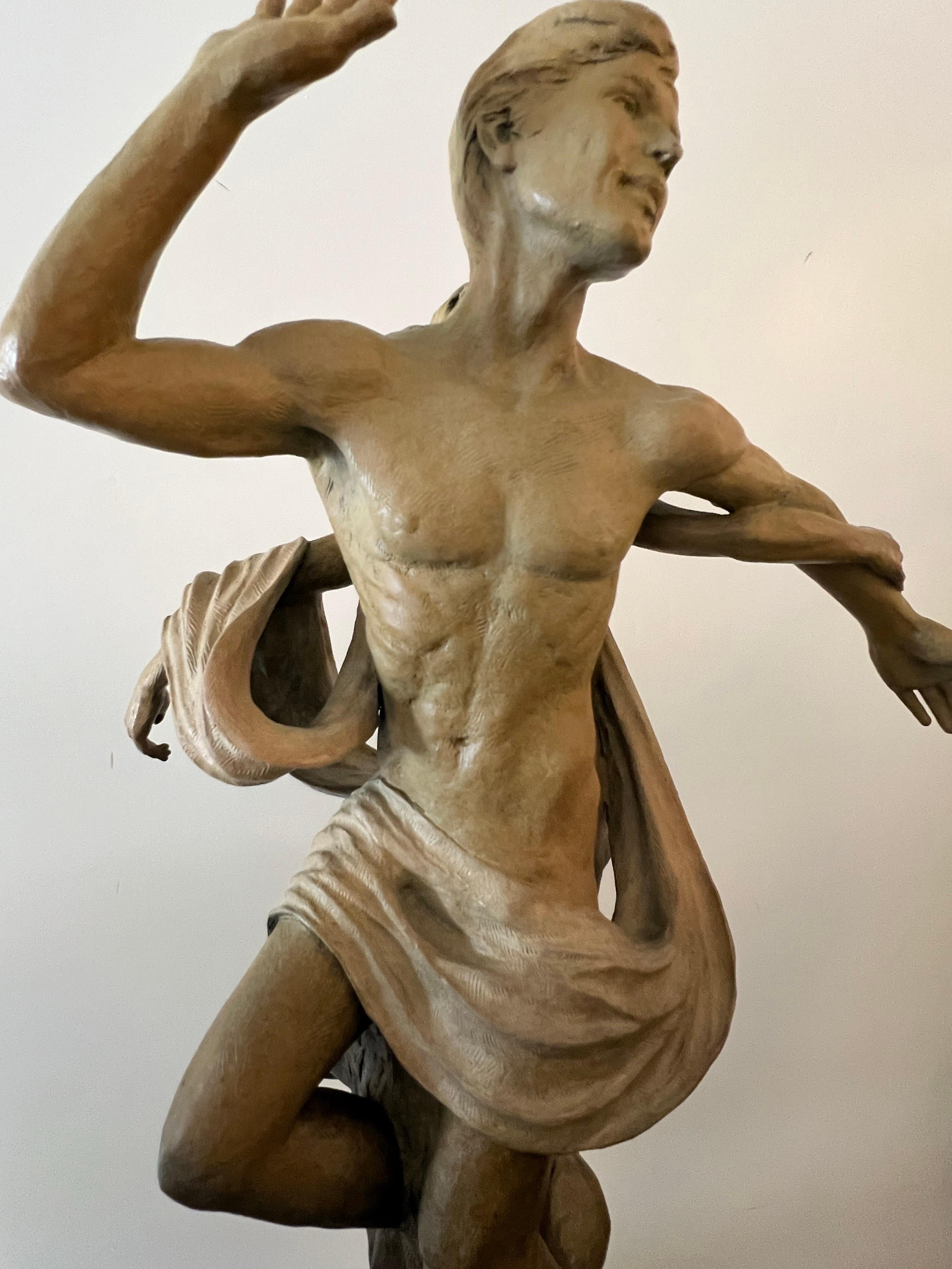Sculpteur en bronze contemporain. Danse de la vie en vente 4