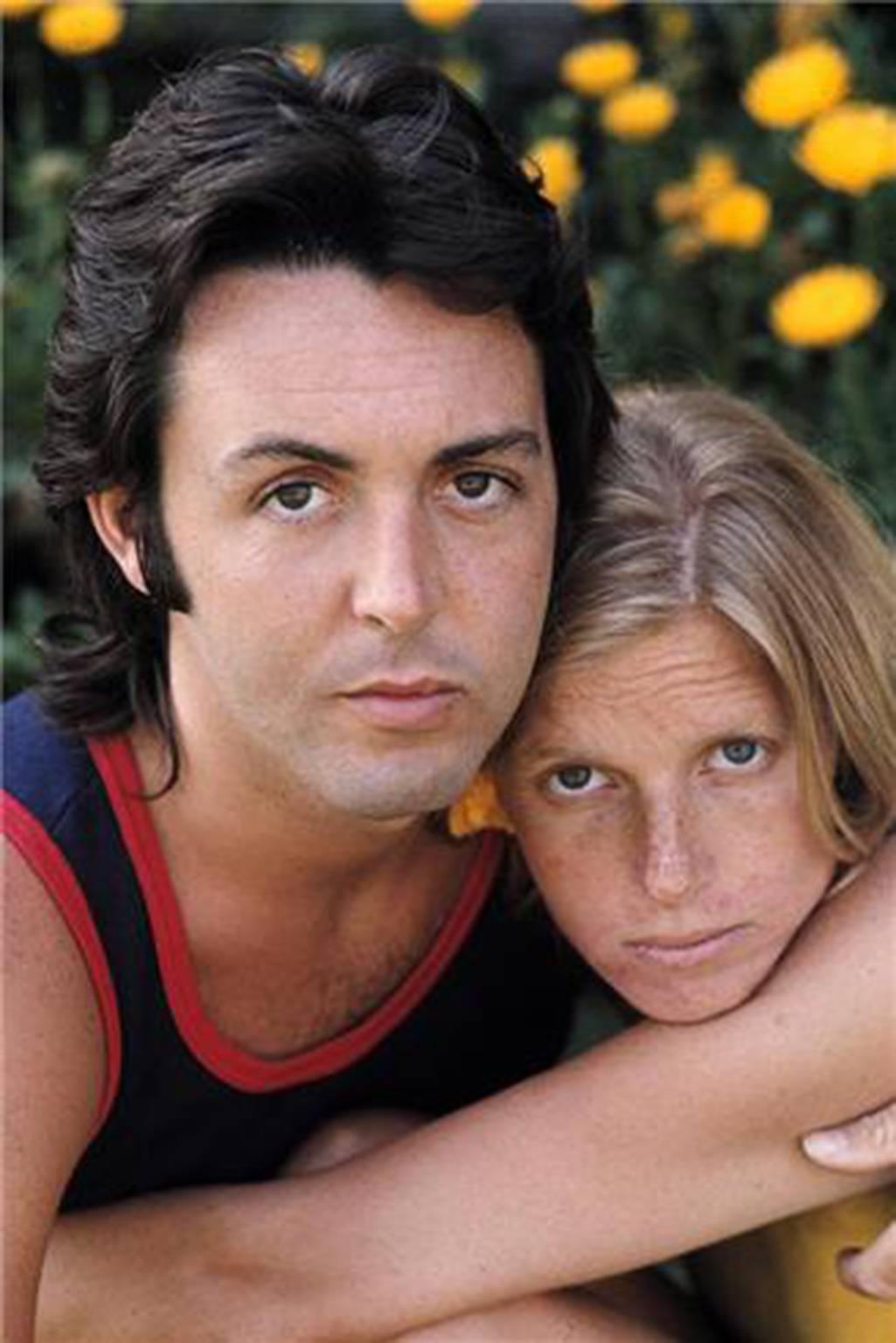 Henry Diltz Portrait Photograph - Paul & Linda McCartney