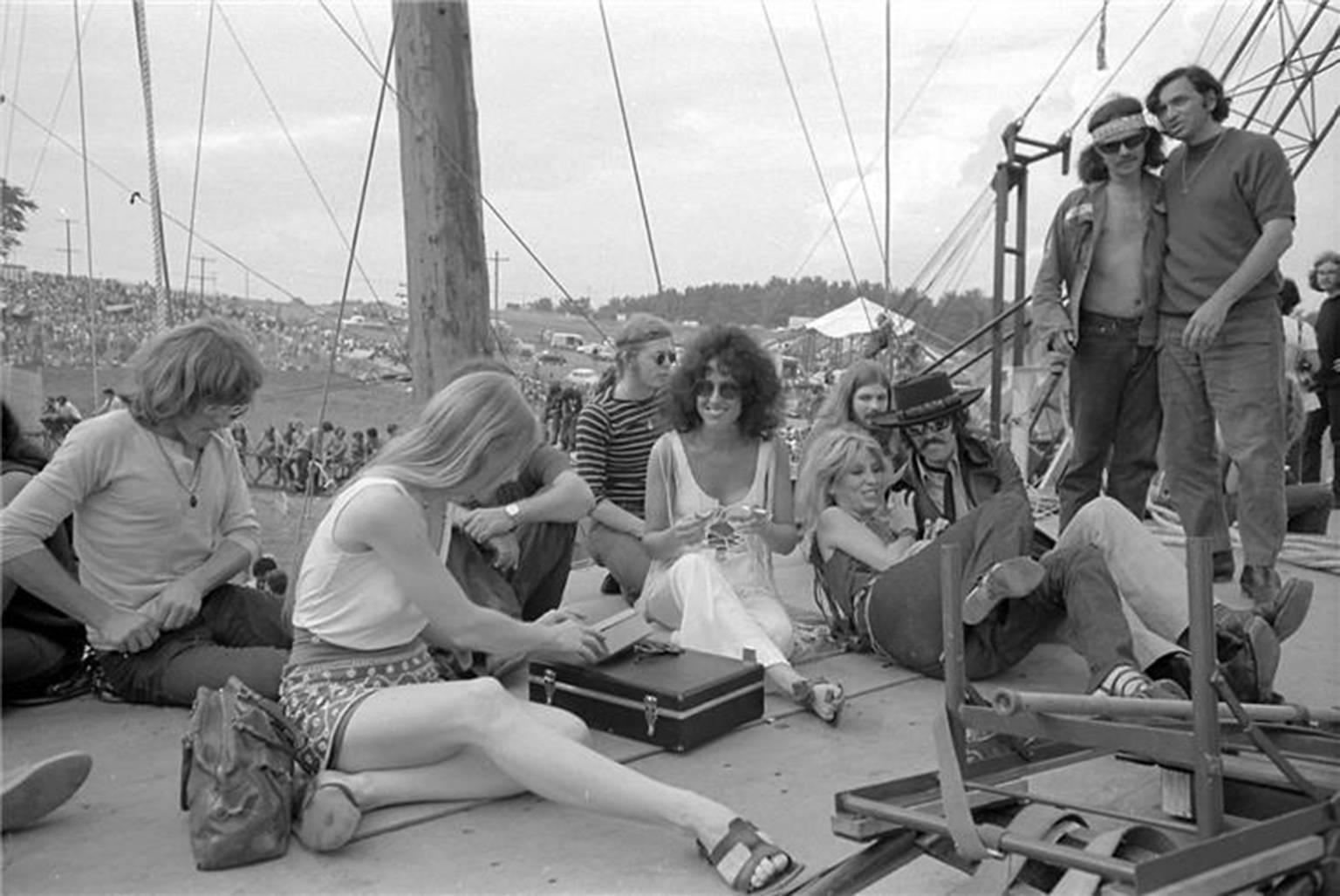Henry Diltz Black and White Photograph - Grace Slick "Woodstock", Bethel, NY 1969