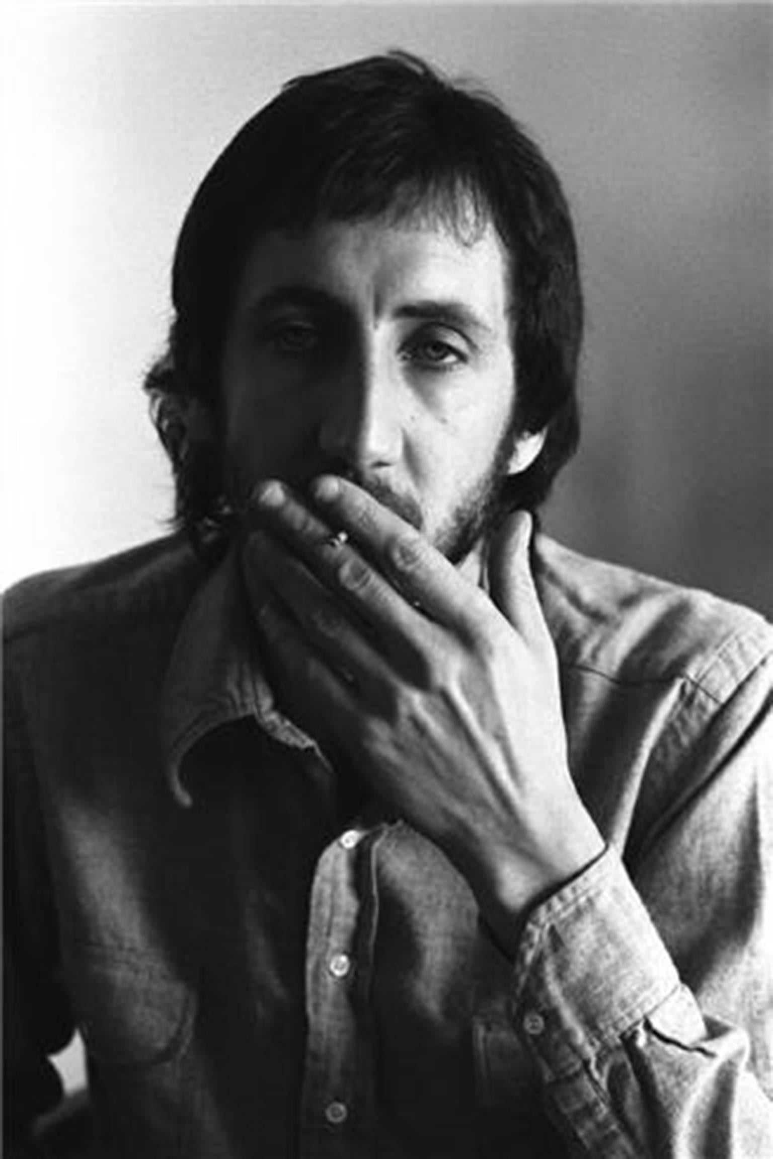 Neal Preston Black and White Photograph - Pete Townshend, Los Angeles, CA 1973
