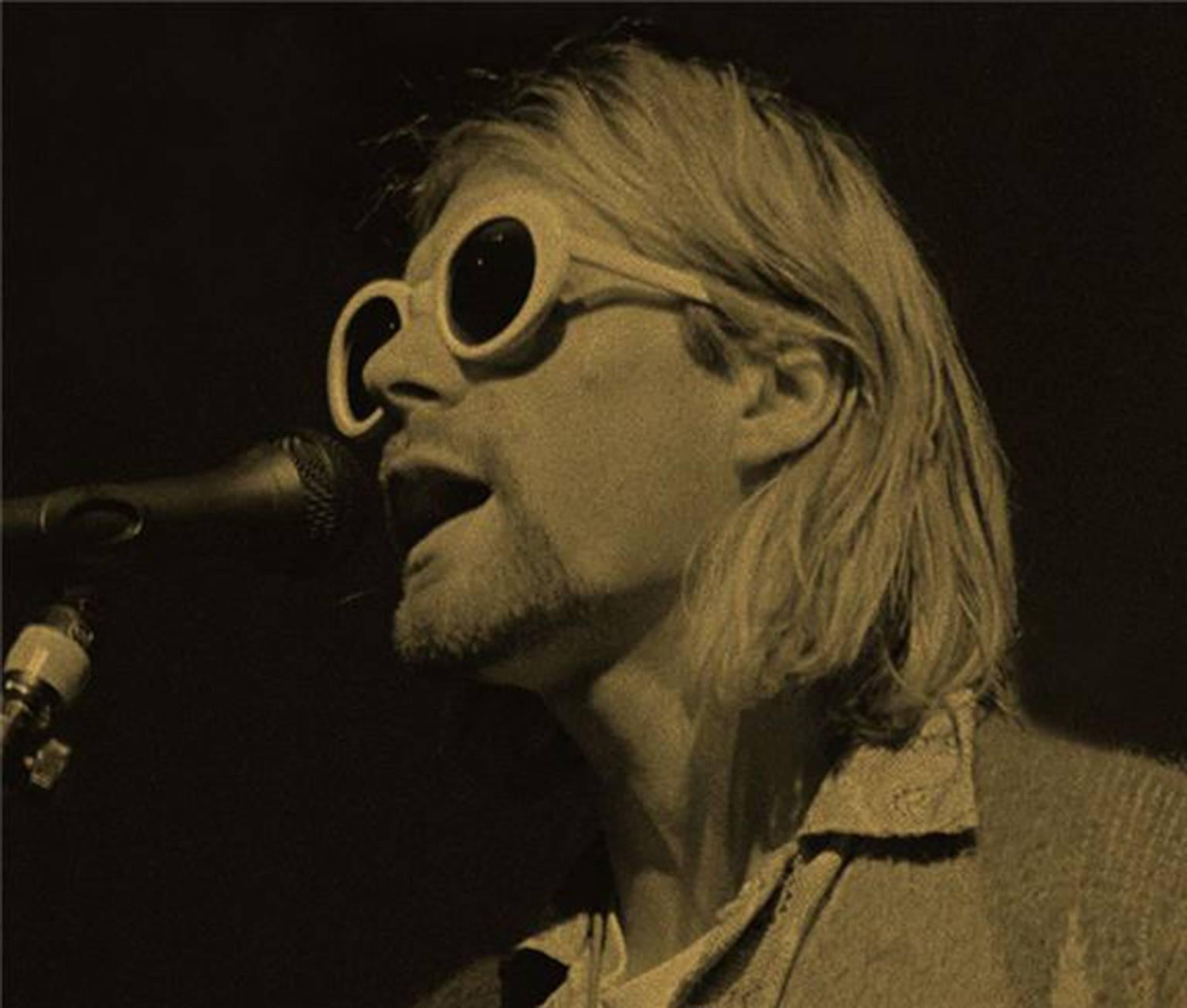 Jesse Frohman Portrait Photograph - Kurt Cobain Signing, Gold