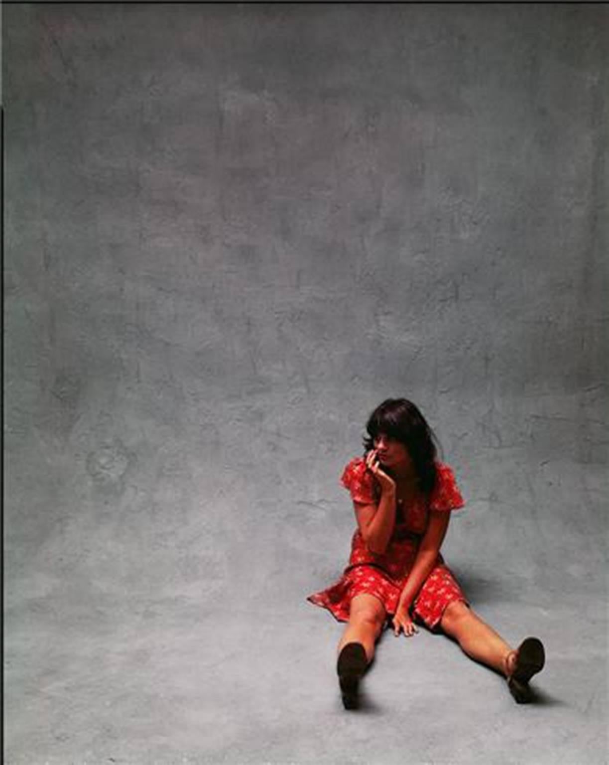 Ethan Russell Portrait Photograph - Linda Ronstadt