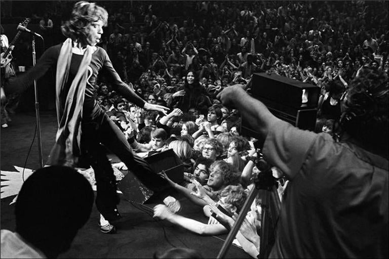 Ethan Russell Black and White Photograph - Mick Jagger, Oakland, CA 1969