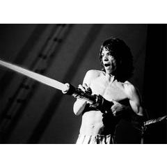 Mick Jagger sprays audience 2