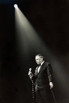 Frank Sinatra bei einem Konzert
