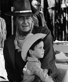 John Wayne und sein Sohn Ethan, auf dem Set von El Dorado, 1966