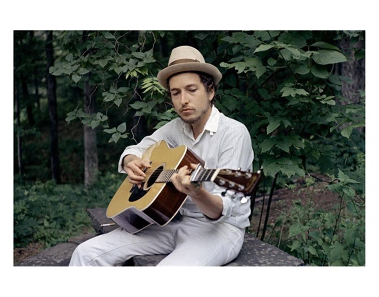 John Cohen Color Photograph - Bob Dylan, In White Hat Playing Guitar at Byrdcliff, 1970