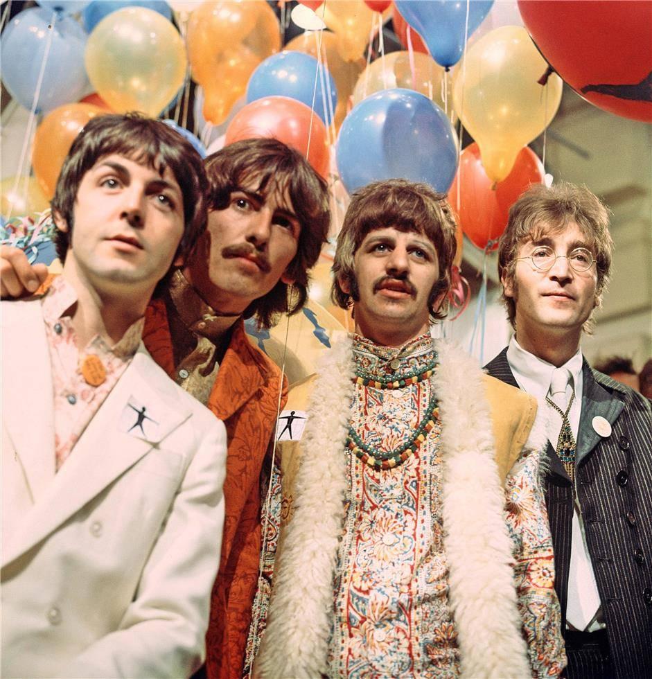 David Mangus Color Photograph – Die Beatles, 1967