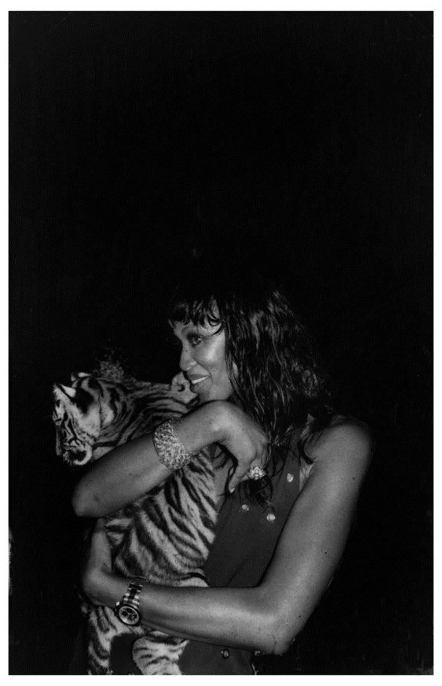 Jamie Hince Black and White Photograph – Naomi Campbell, Naomi Campbell