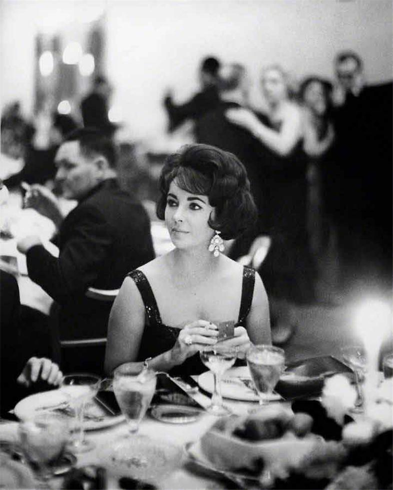 Art Shay Black and White Photograph - Elizabeth Taylor