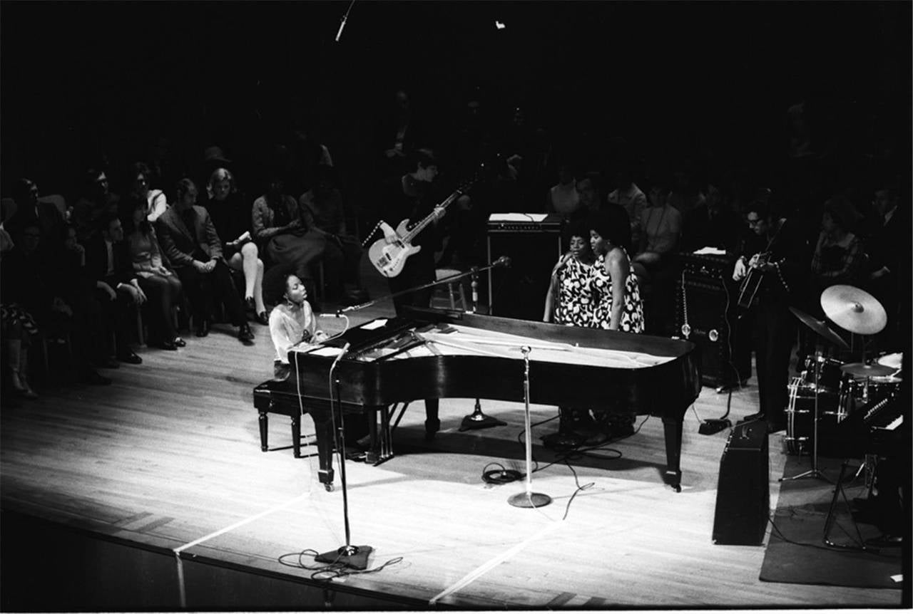 Ken Regan Black and White Photograph - Nina Simone at the Met