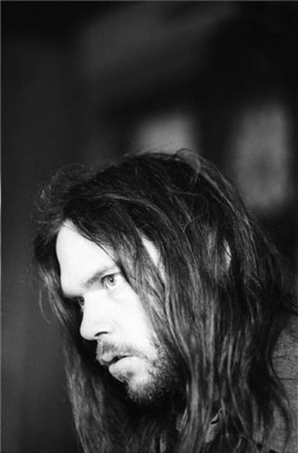 Henry Diltz Portrait Photograph - Neil Young, 1971