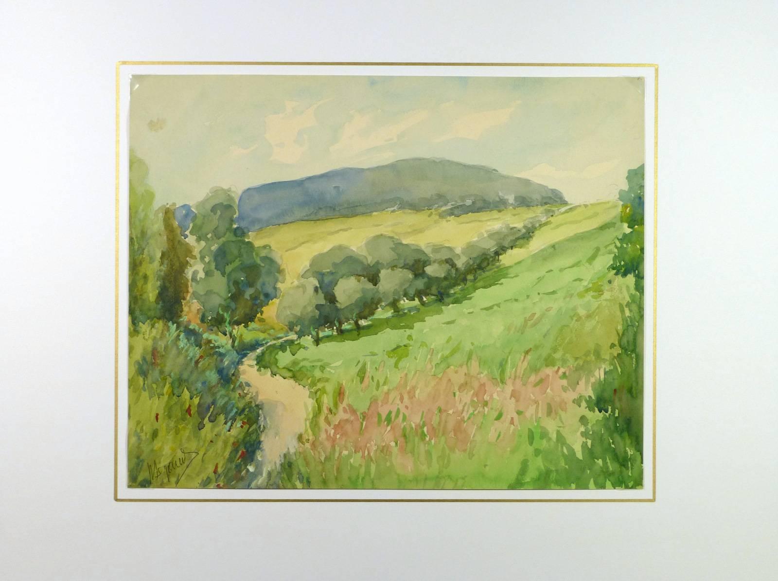 Aquarelle française d'un chemin de vallée serein par l'artiste Raymond Segond, vers 1960. 

Œuvre d'art originale sur papier présentée sur un tapis blanc avec une bordure dorée. Le tapis s'adapte à un cadre de taille standard. Pochette plastique
