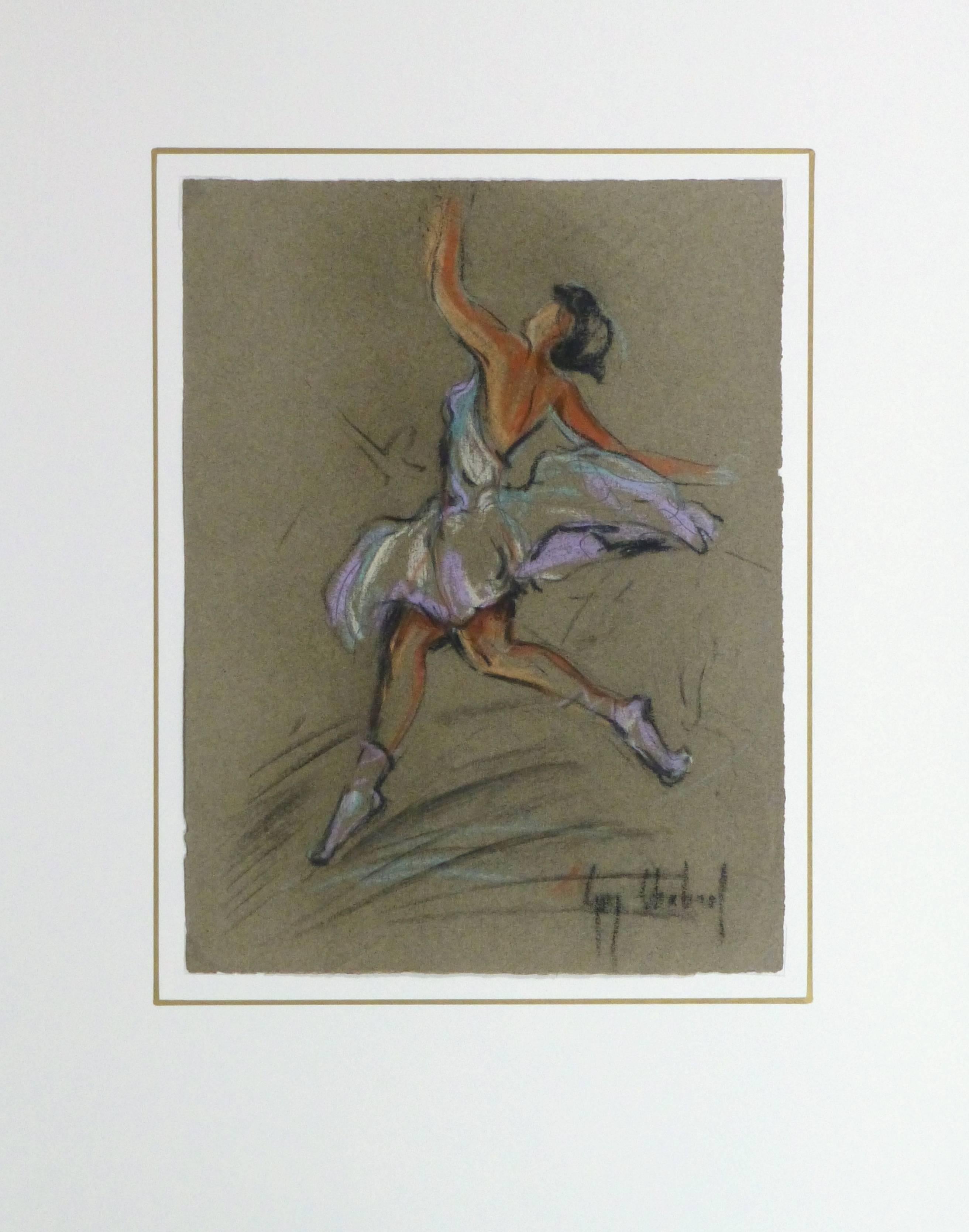 Gracieux dessin au pastel et au fusain d'une danseuse de ballet en mouvement par l'artiste Guy Chabrol, vers 1950. Signé en bas à droite.

Œuvre d'art originale et unique sur papier, présentée sur un tapis blanc avec une bordure dorée. Le tapis