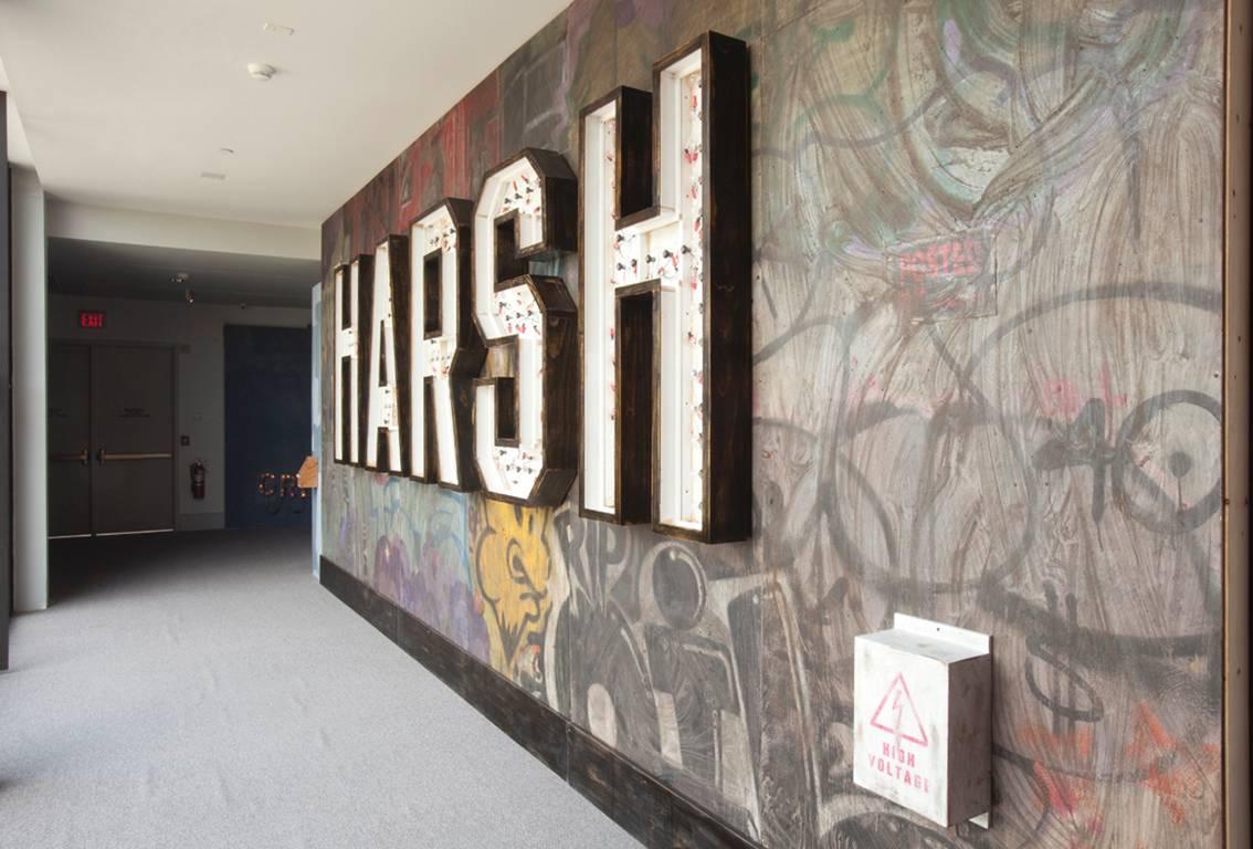Harsch – Mixed Media Art von Skylar Fein