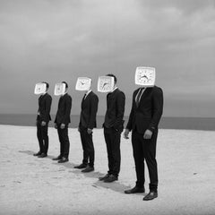 « No Time (2) », photographie en noir et blanc, 31" x 31", tirage limité à 7 exemplaires, par Olha Stepanian