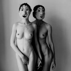 Fotografía «auténtica» de desnudo en blanco y negro, de 31" x 31", en edición limitada. «Ed of 7», de Olha Stepanian