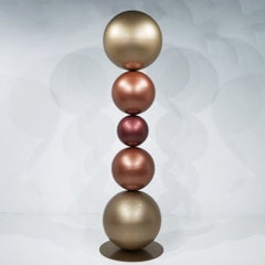 Abstrakte Skulptur „Infinite Caramel“ 56" x 12" x 12" in von Shawn Kolodny