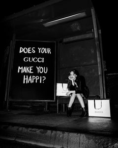„Was macht Ihr Gucci mit Ihnen Happi?“ Fotografie, 20 x 16 Zoll, Auflage 6/15, von Brendan North