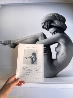 « Shell », photographie en noir et blanc, 31" x 31", édition limitée à 7 exemplaires, par Olha Stepanian