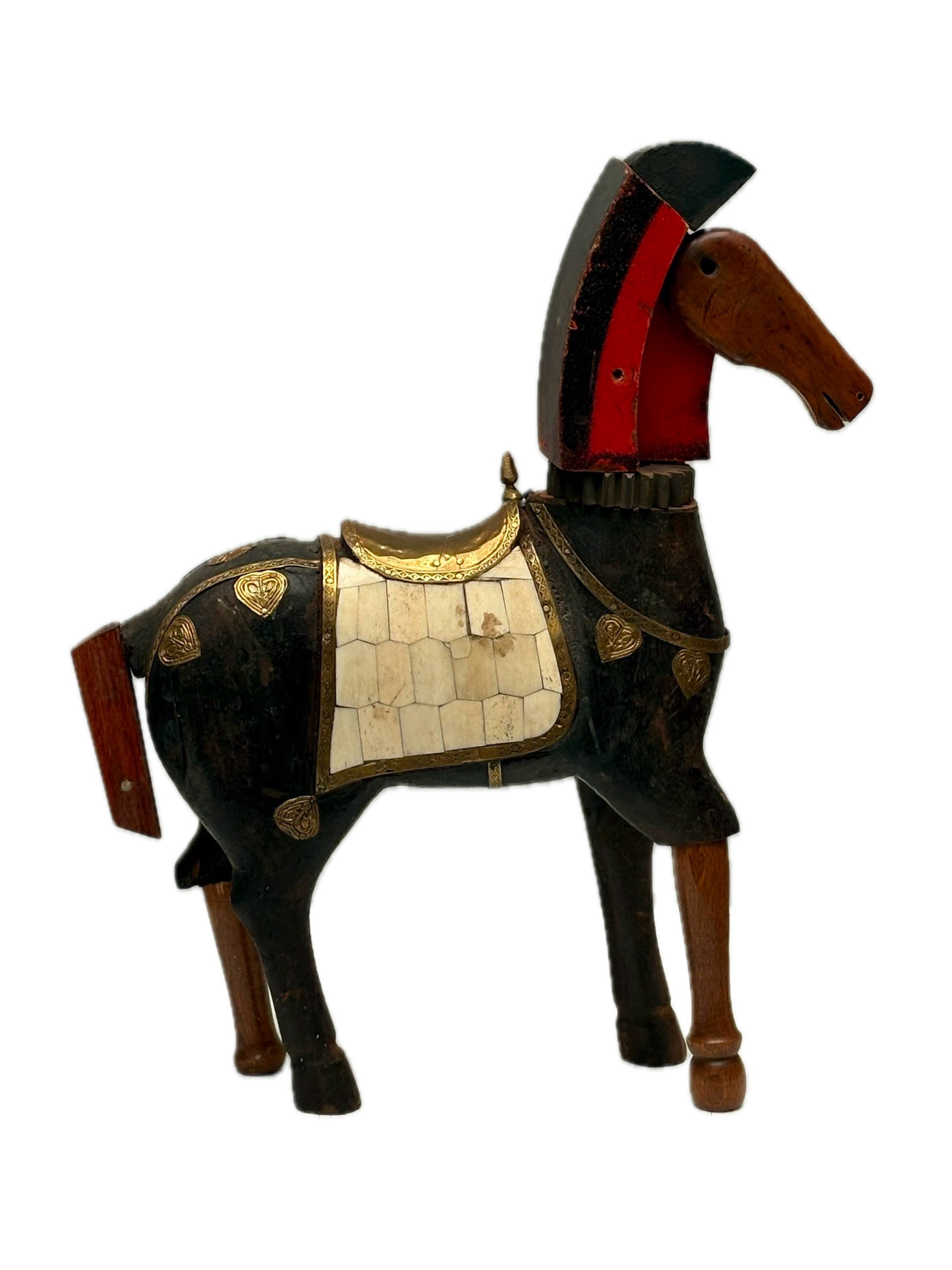 Caballo VI – 21. Jahrhundert, zeitgenössische Skulptur, figurativ, Recycling