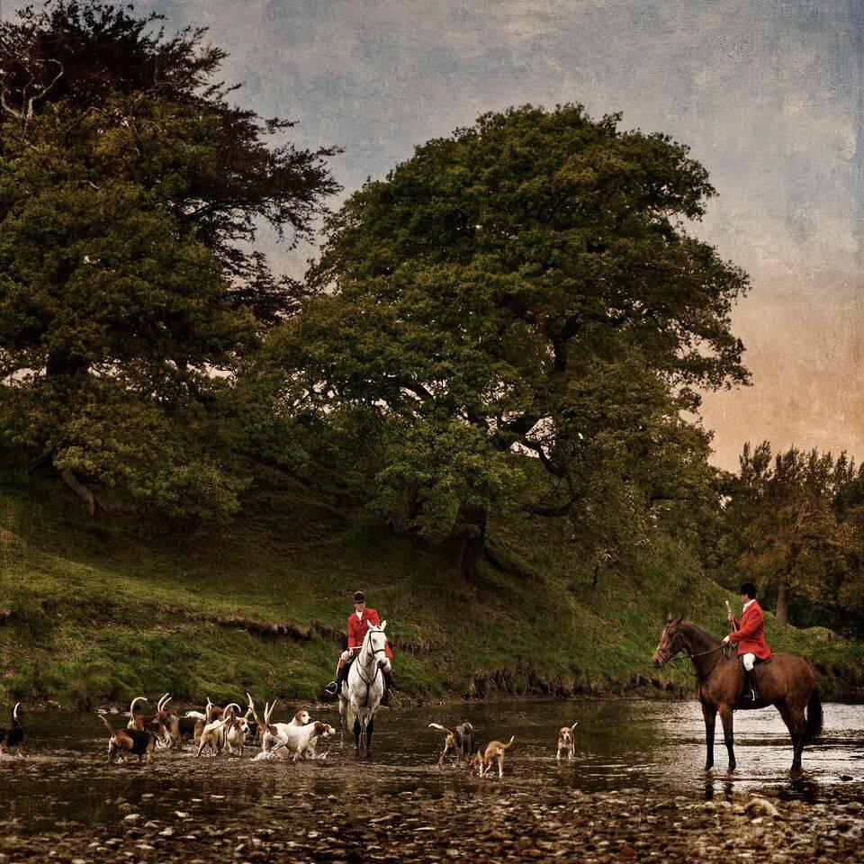 Pete Kelly Color Photograph - Huntsmen & Dogs Chatsworth Estate