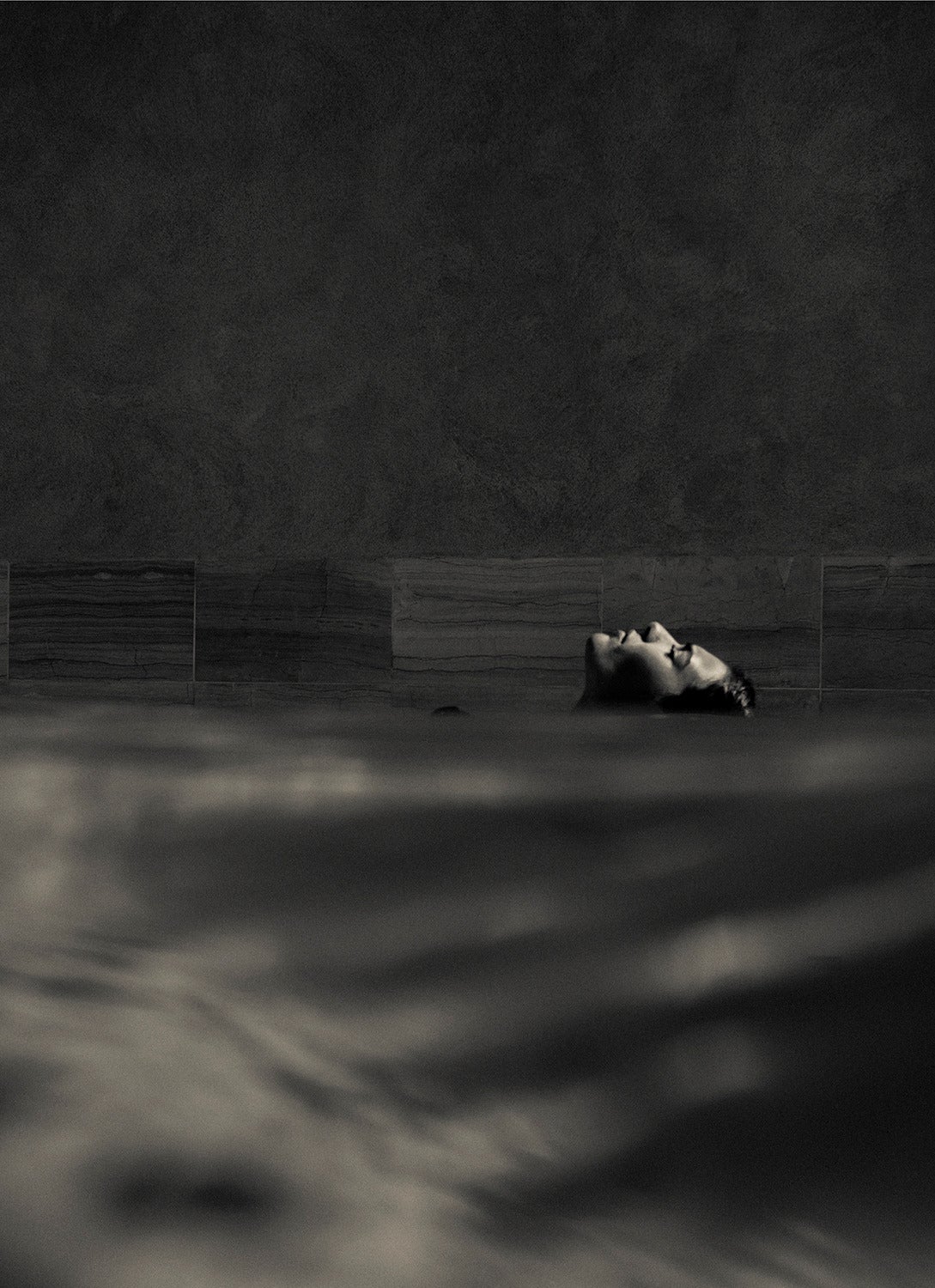 Black and White Photograph de Bill Phelps - "Greta la Villa Paola", Tropea, Calabria, 2014