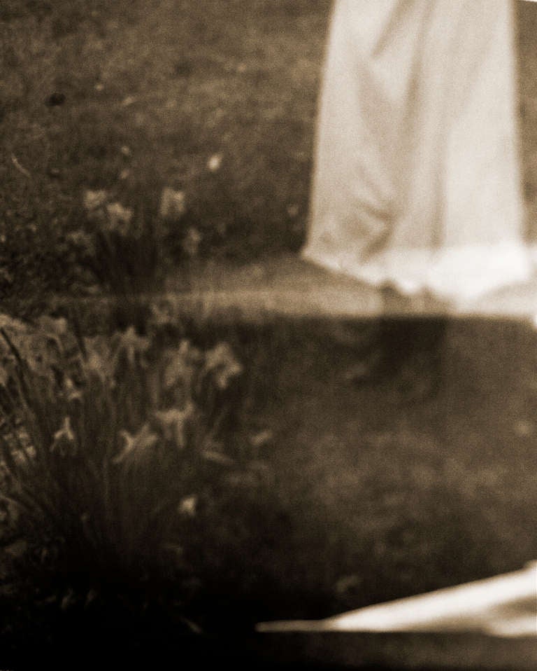 Black and White Photograph di Patricia Heal - Narcisi