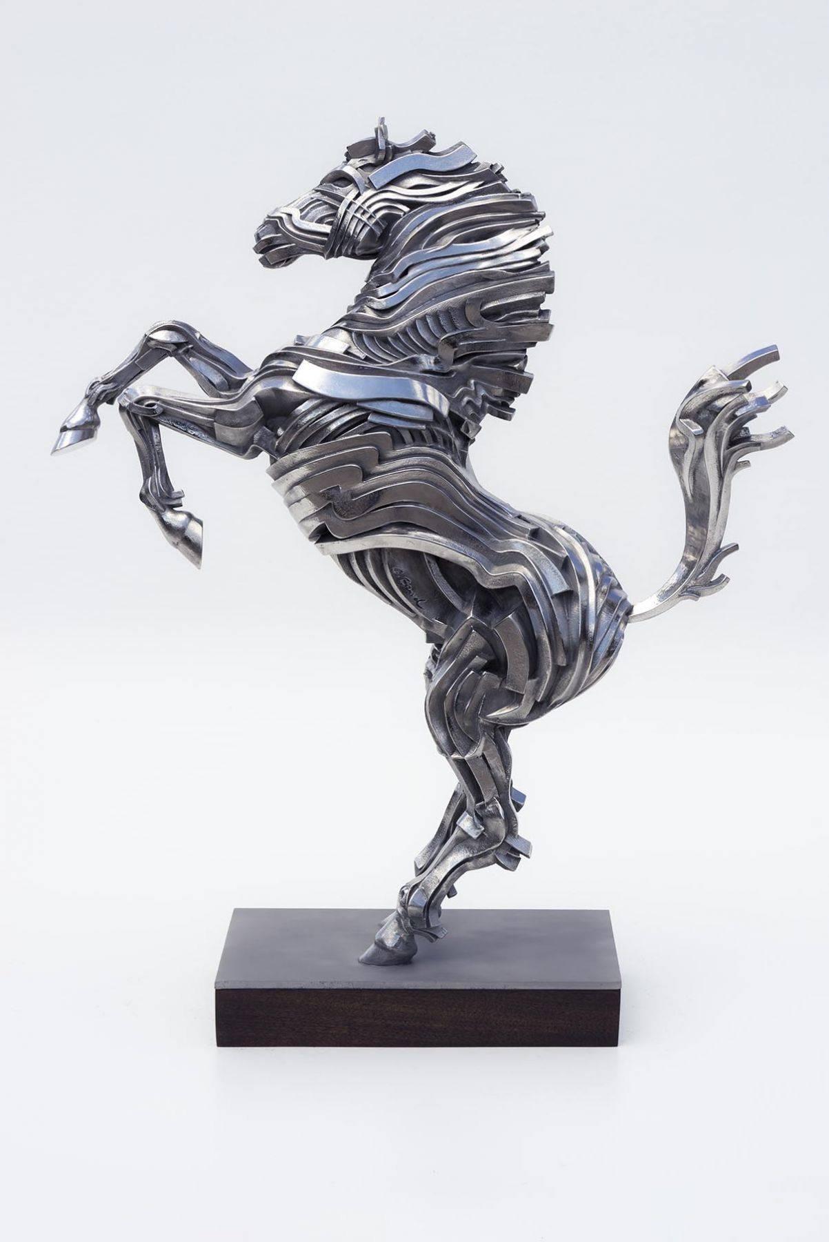 Gil Bruvel Figurative Sculpture - Apex