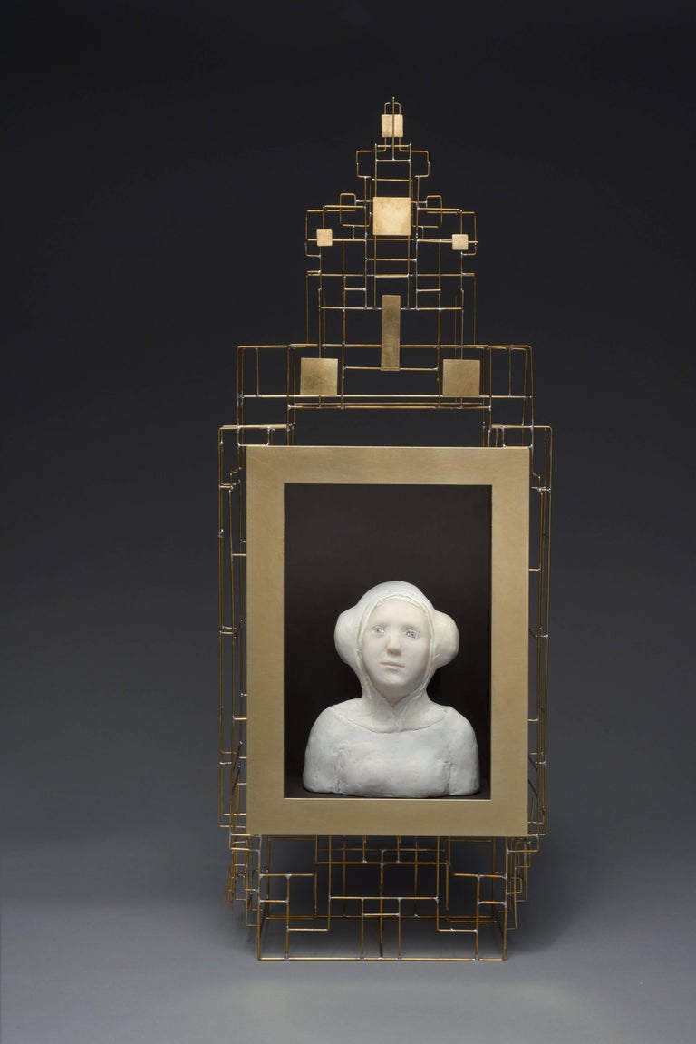 Agnes Baillon Figurative Sculpture - Buste de femme renaissance dans son cadre doré 