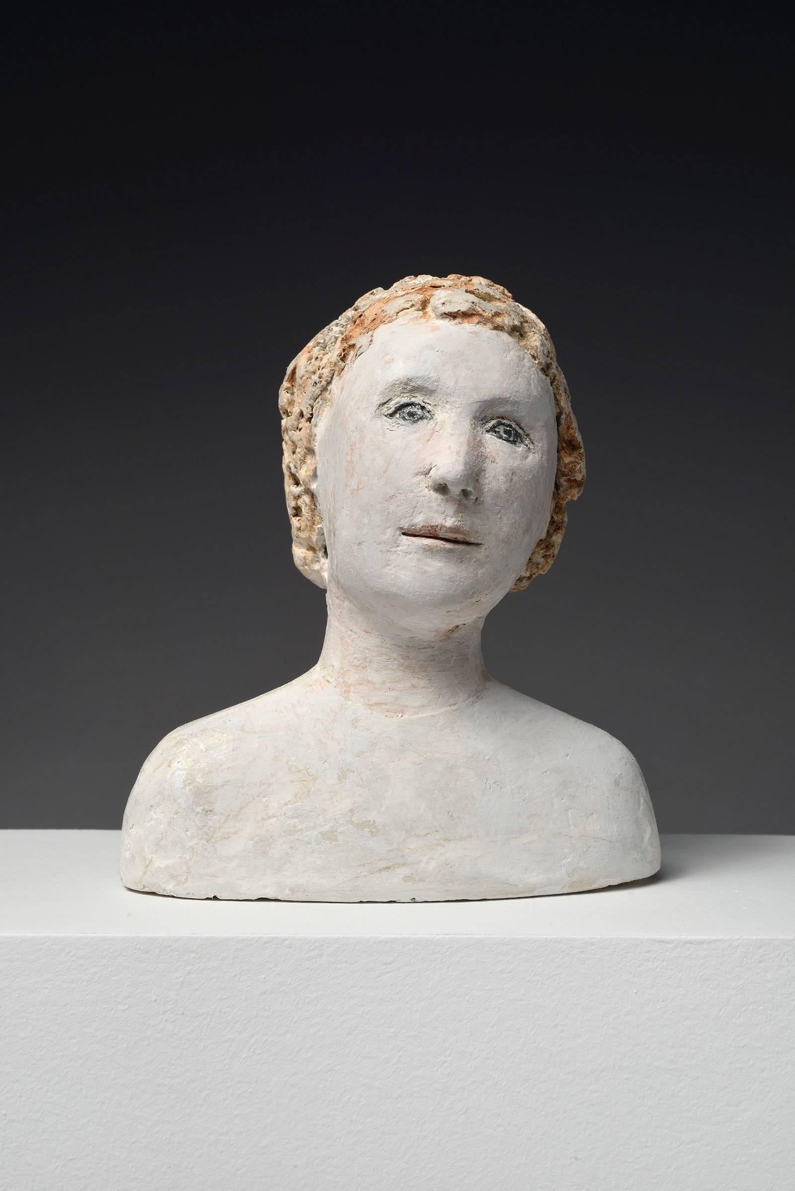 Agnes Baillon Figurative Sculpture - Petit Buste D'ange