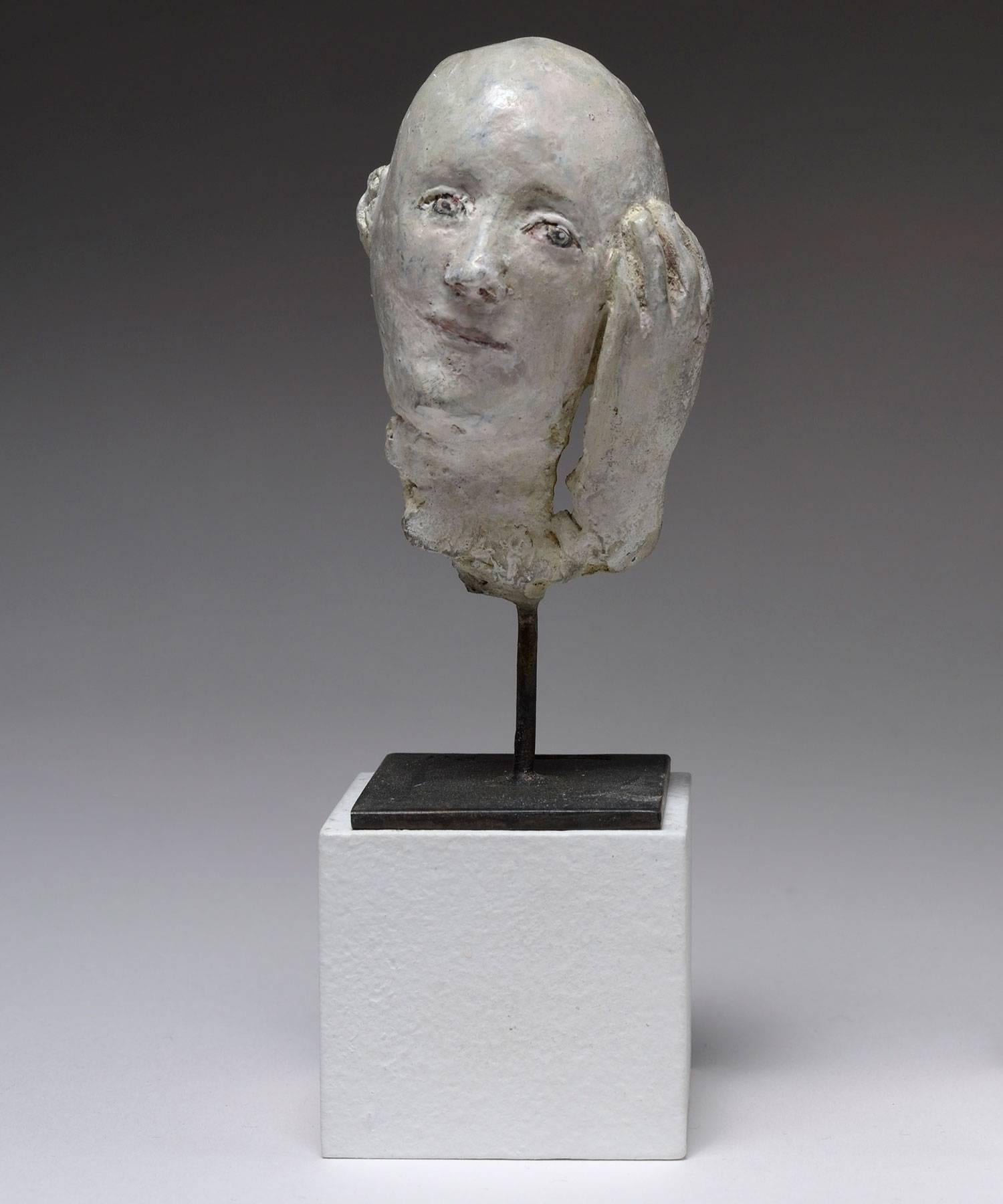 Agnes Baillon Figurative Sculpture - Fragment Avec Main