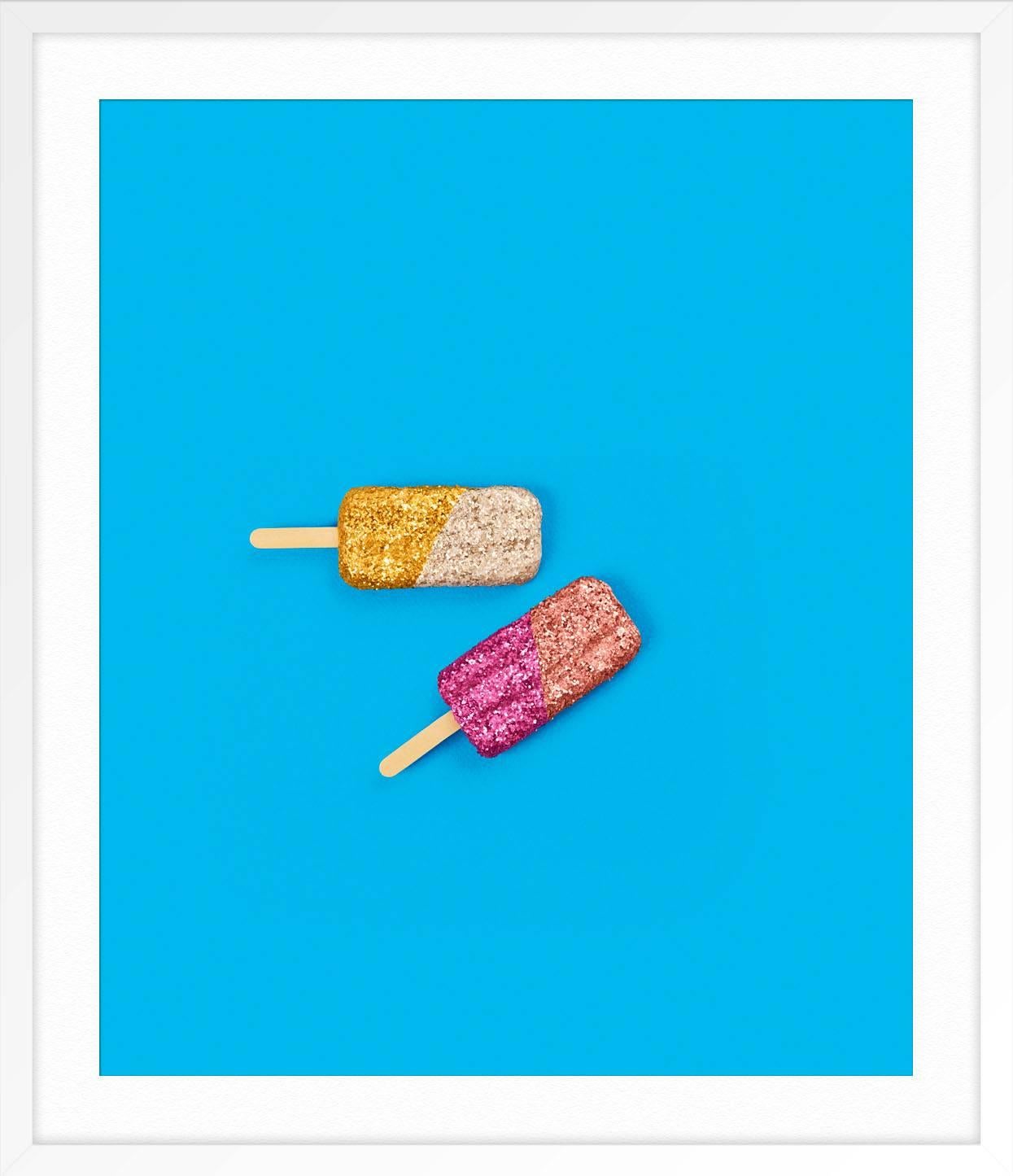 Gelato glitterato blu - Still-Life Print Blu di Kimberly Genevieve