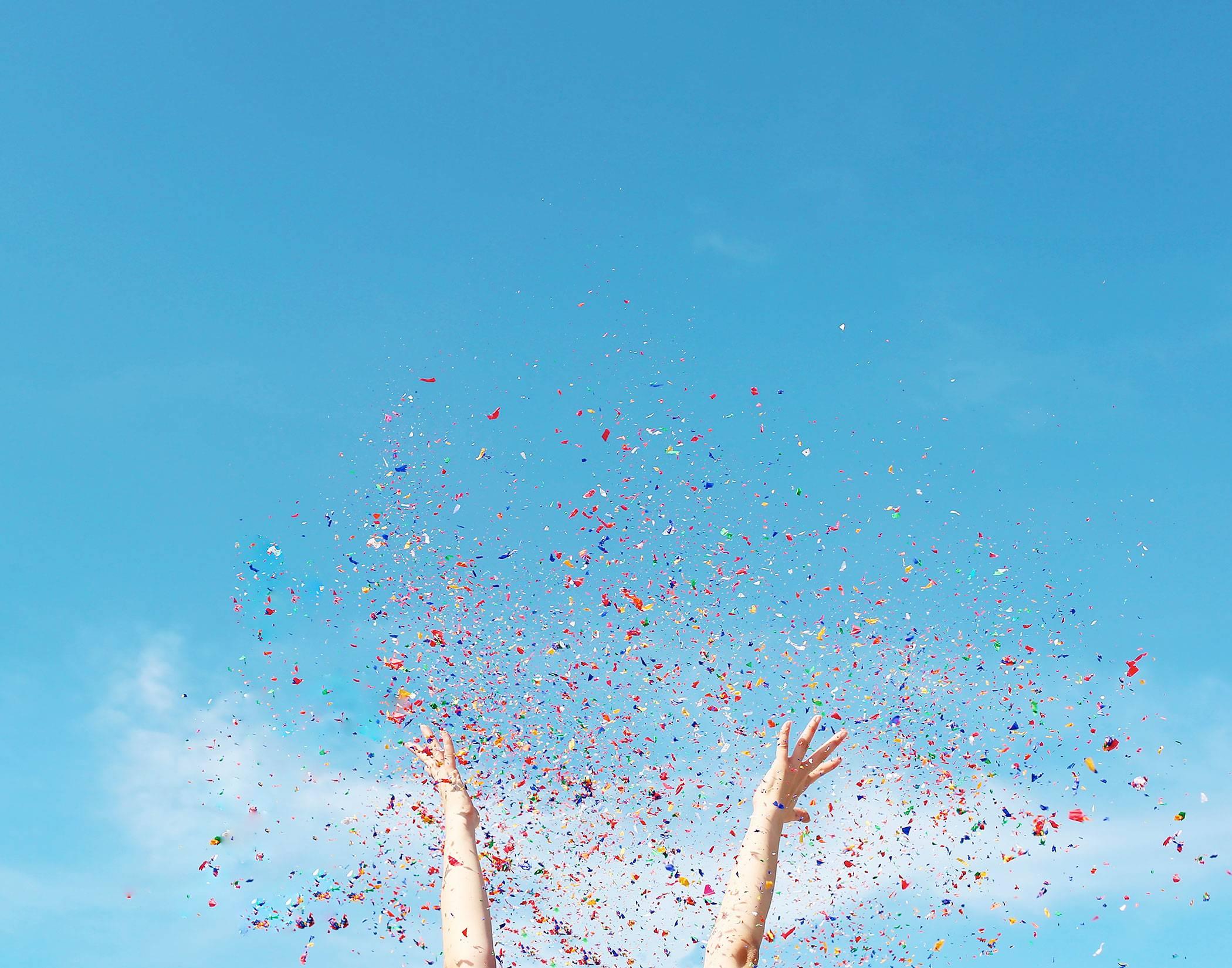 Color Photograph de Kimberly Genevieve - Un año mayor