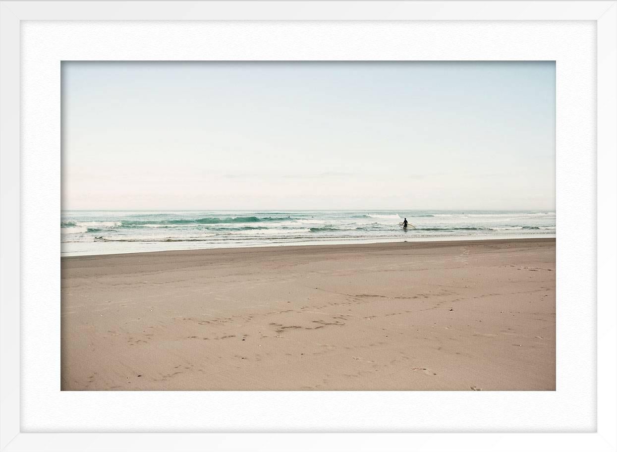 Surfin in Biscarrosse - Beige Landscape Photograph by Ludwig Favre