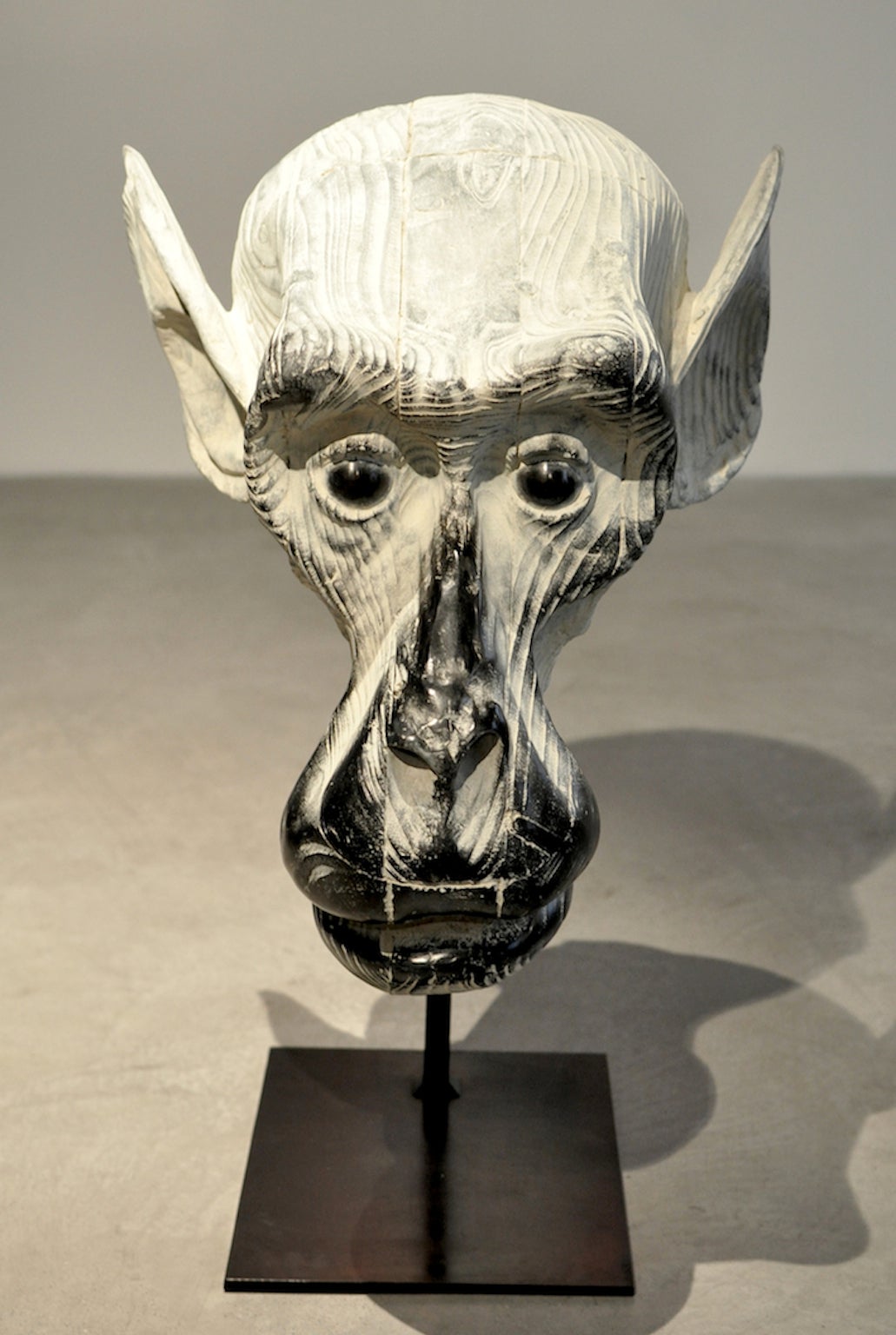 Quentin Garel Figurative Sculpture - Study of macaque II