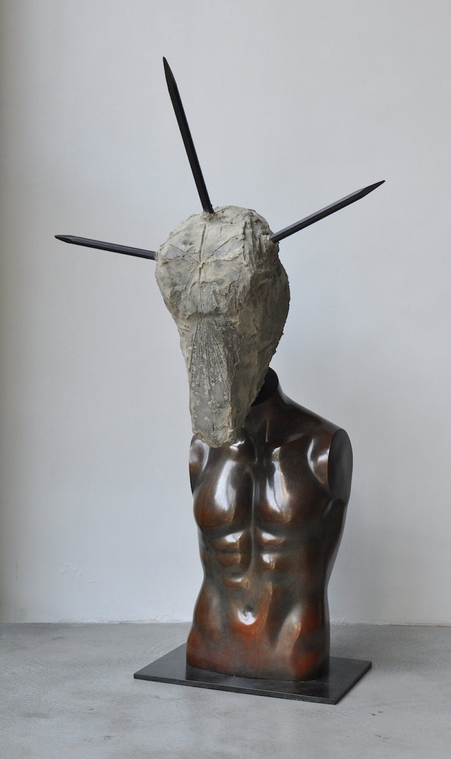 Stéphane Pencréac'h Figurative Sculpture - Minotaure