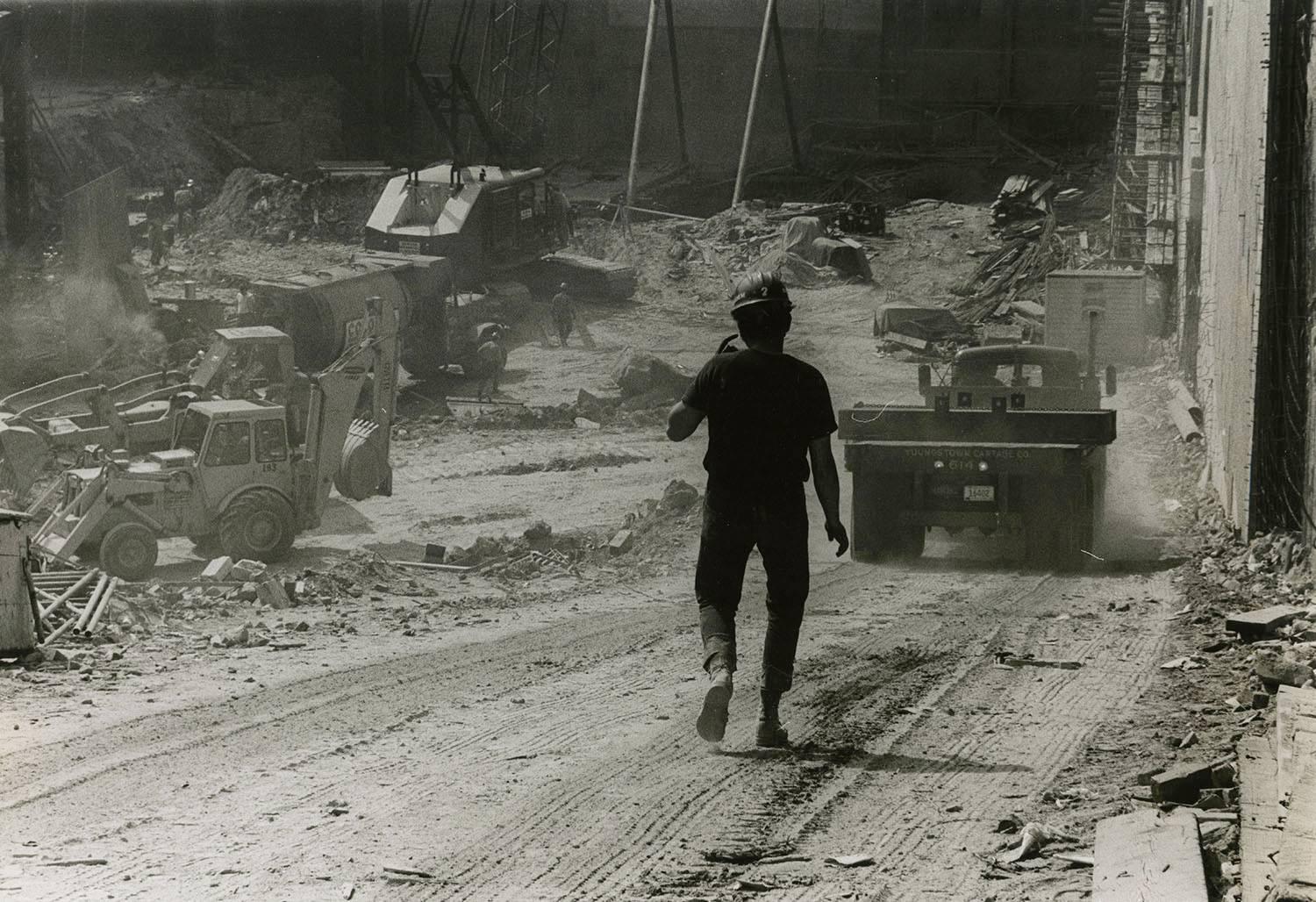 Alfred Statler Black and White Photograph - New York City Construction Site