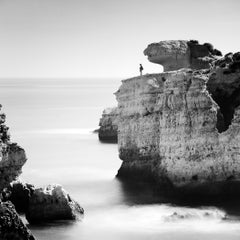 Estudio de pesca en acantilados n.º 1, Portugal, fotografía en blanco y negro de edición limitada