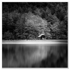 Holzboothaus, Langbathsee, Österreich, Schwarz-Weiß-Kunstfotografie