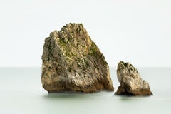 Zwei Felsen im Ozean – großformatige Meereslandschaftsfotografie in limitierter Auflage