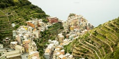 Paesino pittoresco, Cinque Terre, Italia, Fotografia a colori, Paesaggio di medie dimensioni