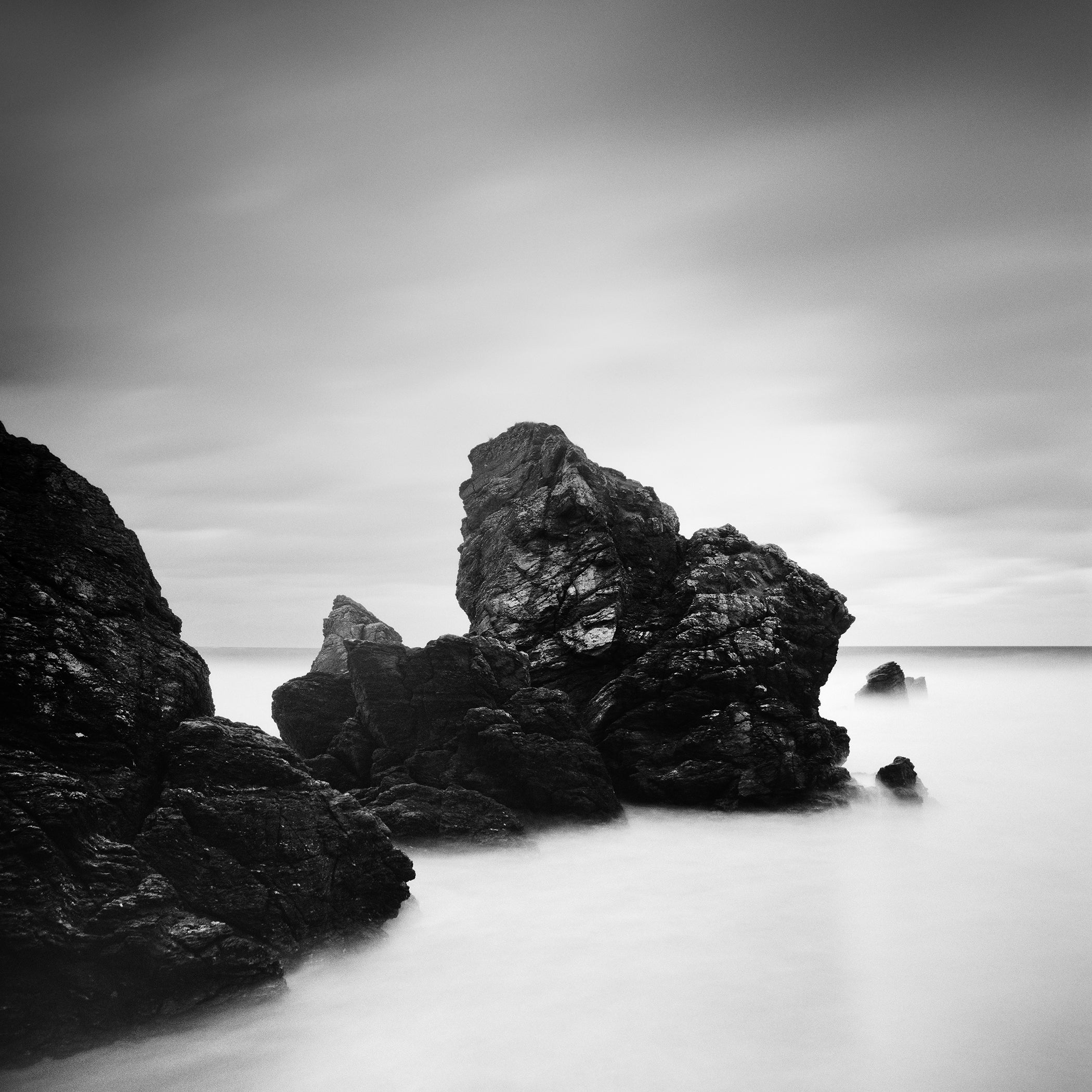 Playa galardonada, Escocia – Fotografía en blanco y negro de edición limitada