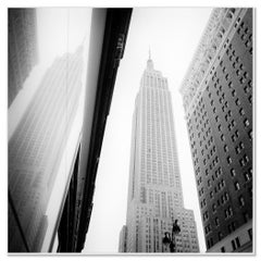 Reflet de l'Empire State Building – Photographie en noir et blanc de New York