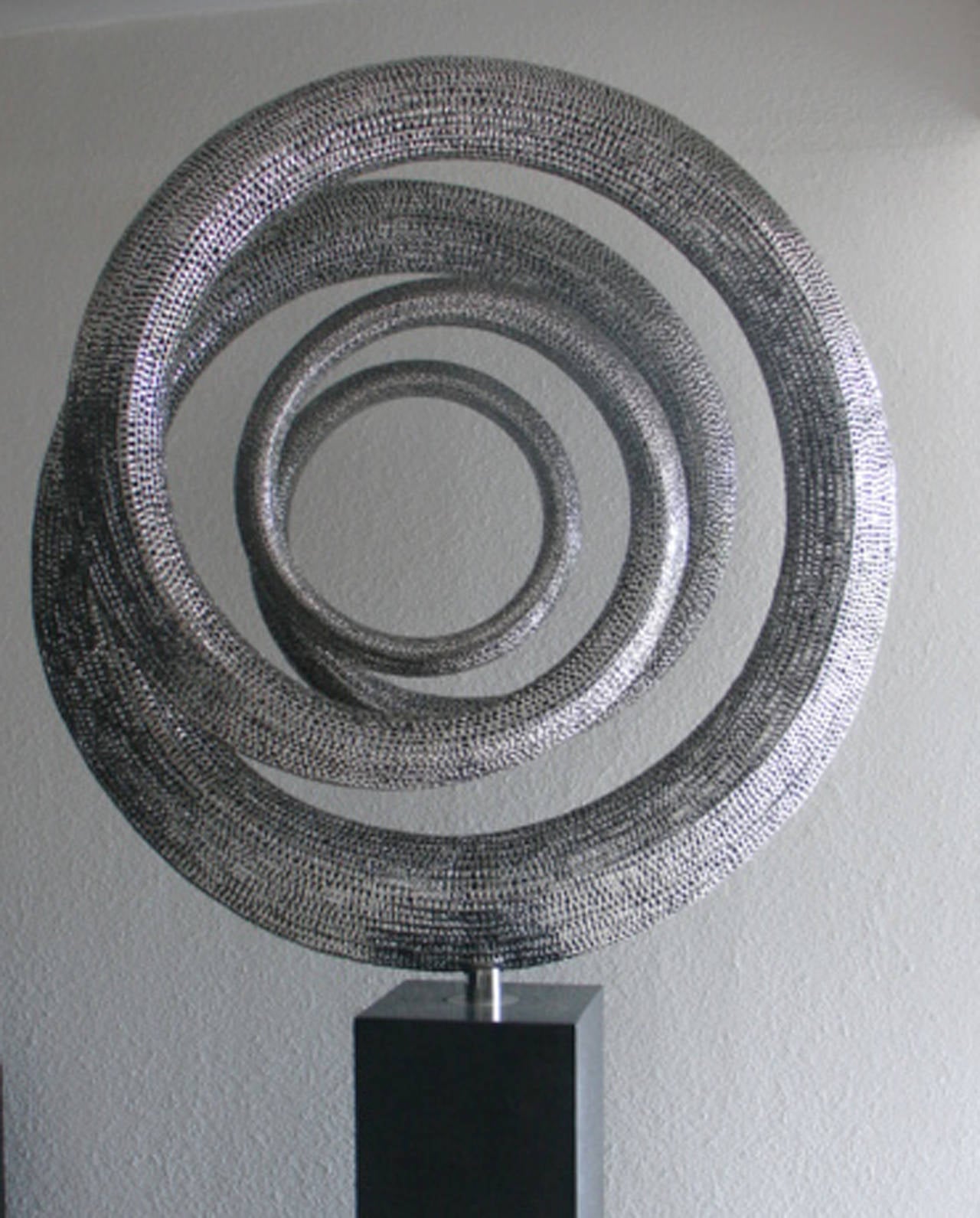 Infinity - Contemporary Sculpture by Chen