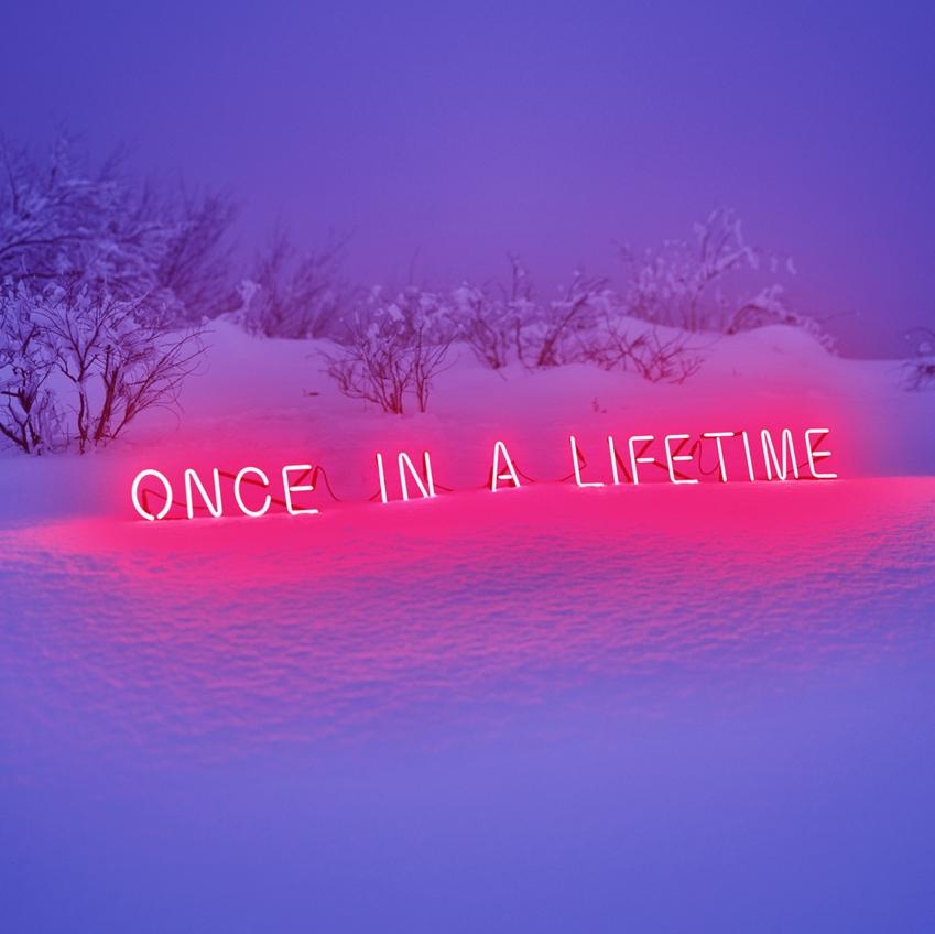 Una vez en la vida - Jung Lee, Neón, Texto, Instalación, Símbolo, Naturaleza 2