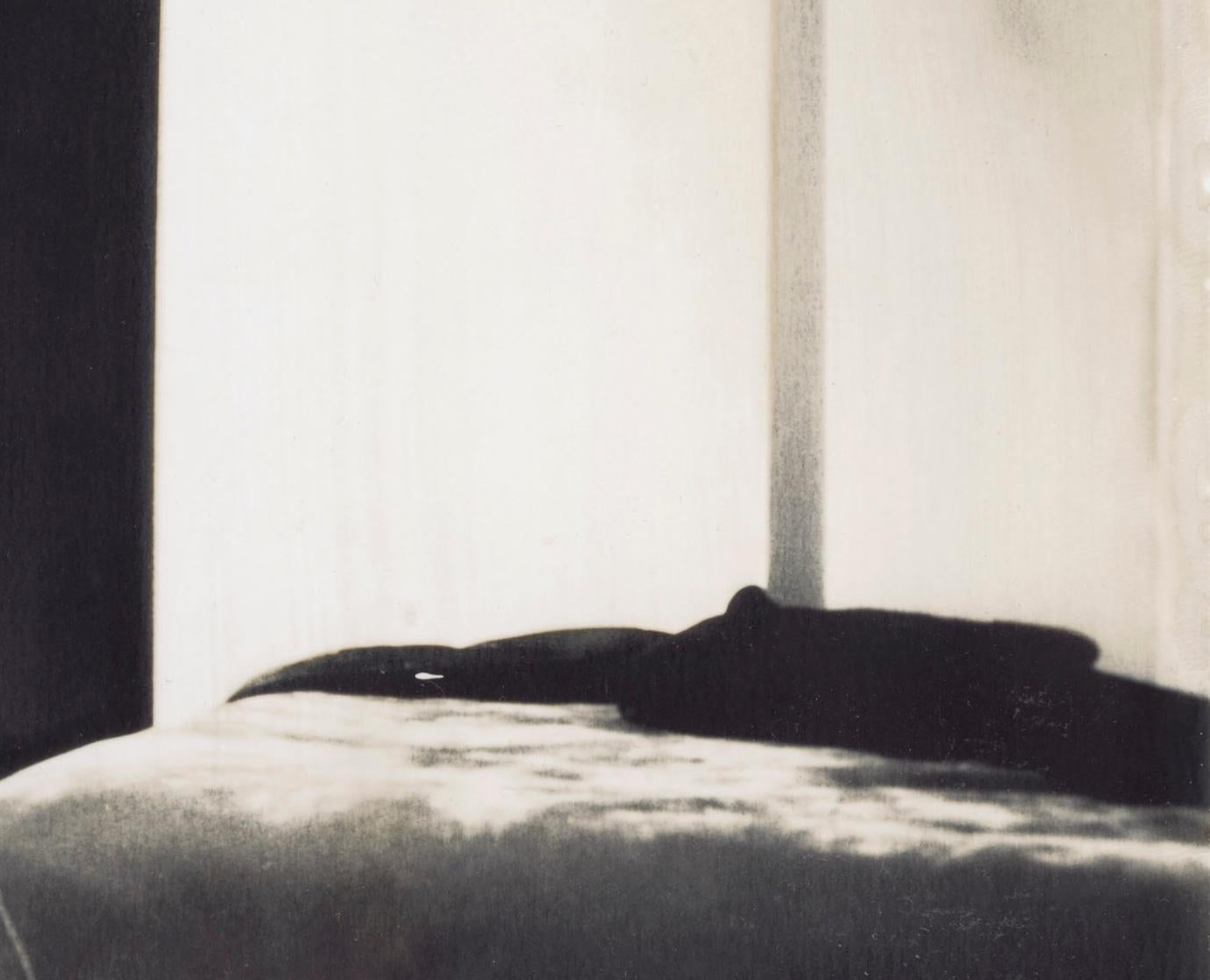 Chelsea Hotel #1 - Emma Summerton, Polaroid, Interieur, Frau, Nackt, Polaroid im Angebot 3