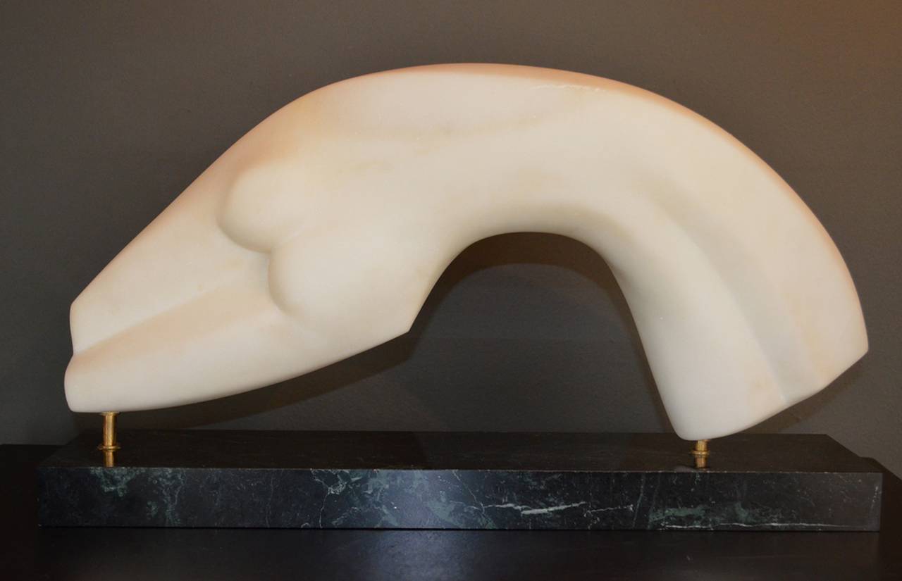 Robert Russin Figurative Sculpture – Arche aus dem Bogen